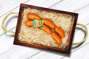 Сардельки Свиные ГОСТ (Петродворские колбасы).jpg