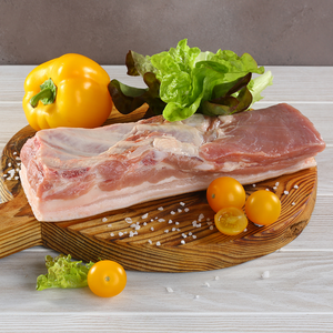 Грудинка беконная свинина с косточкой (МЯСНОВЪ).png