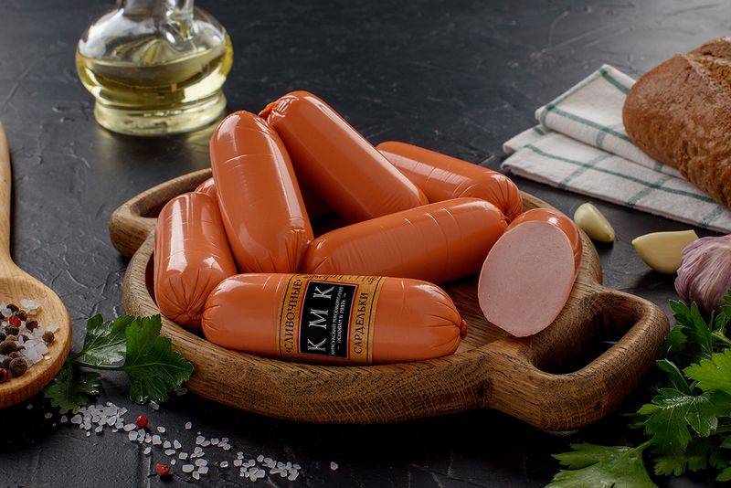 Файл:Сардельки Сливочные (КМК).jpg