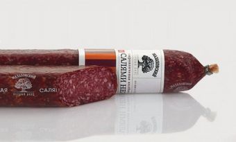Сырокопчёная колбаса Салями Нежная (Малаховский мясокомбинат).jpg