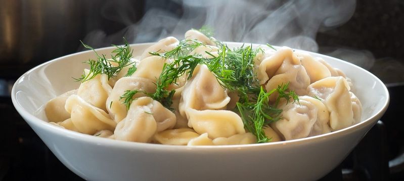 Файл:ПЕЛЬМЕНИ СЕМЕЙНЫЕ (КОЛЯДА).jpg