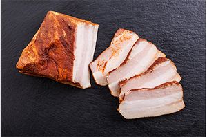 Шпик сырокопченый Острый (Шувалово).jpg