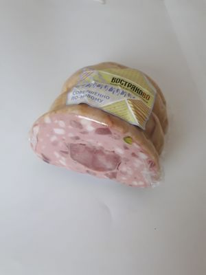 Колбаса С языком и фисташками (Востряково).jpg