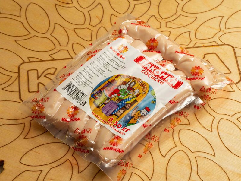 Файл:Сосиски Лакомка (КОЛЯДА).jpg