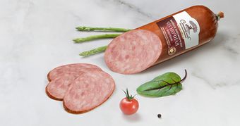 Колбаса полукопченая Чесночная с беконом (Сочинский Мясокомбинат).jpg