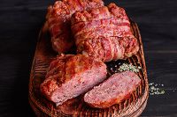 Котлеты Мясной конверт в беконе (Окраина).jpg