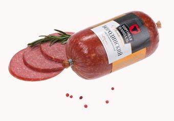 Варено-копченая колбаса Сервелат Бородинский Династия (Торговая площадь).jpg