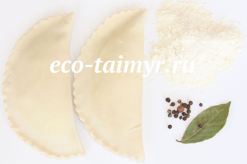 Файл:Чебуреки с олениной (ЭкоТаймыр).jpg