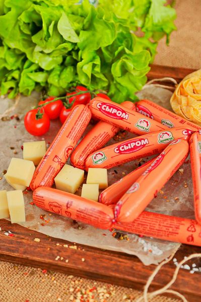 Файл:Сосиски С сыром (Миркур).jpg