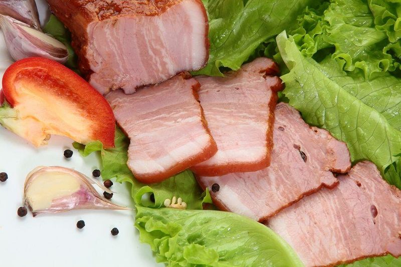 Файл:Грудинка Деревенская (варено-копченая) (Козелки).jpg