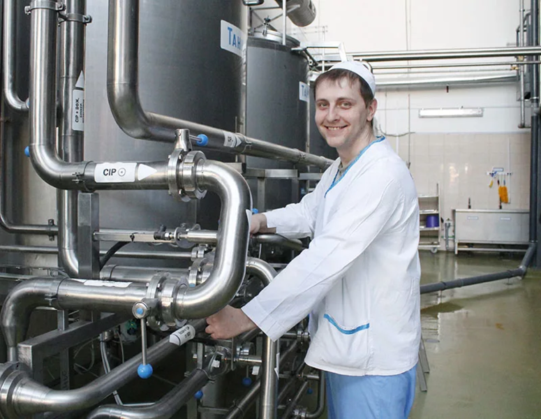 Файл:Аппаратчик производства альбумина.webp