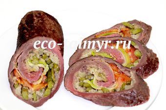 Рулет из оленины с папоротником, сезонными овощами и нежным кремом.jpg