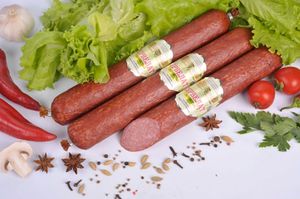 Колбаса варено-копченая Сервелат Зернистый (Балахоновский мясокомбинат).jpg