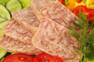 Мясо свиных голов прессованное (Козелки).jpg