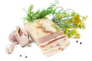 Сало домашнее с чесноком (САВА).jpg