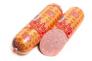 Вареная колбаса Русская (Усольский свинокомплекс).jpg